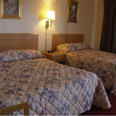 Scottish Inns Mcminnville Buitenkant foto